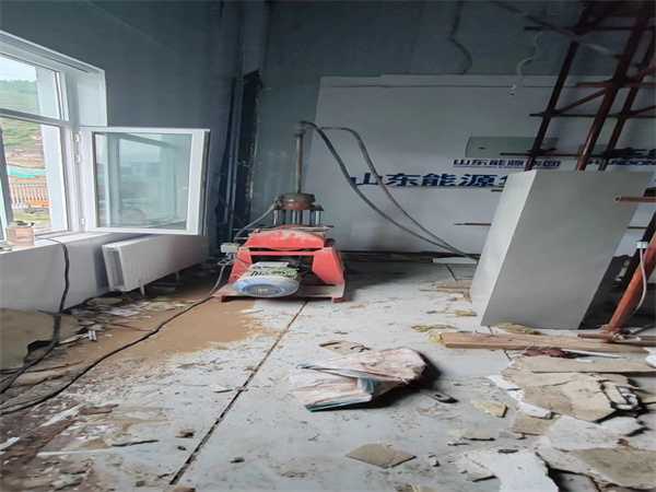 尚志地基基础下沉墙体裂缝加固注浆顶升施工